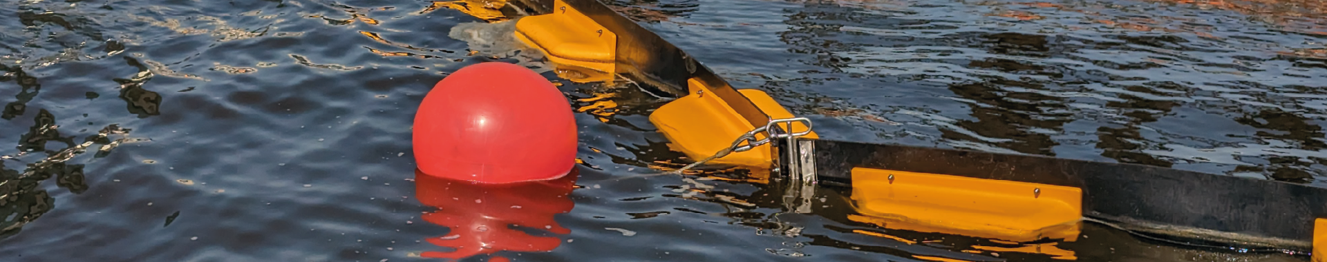 bolina harbour oil booms