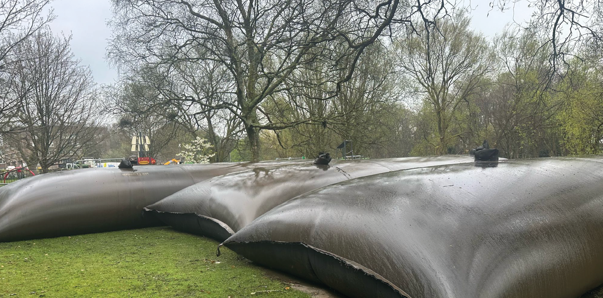 Sludge remediation in dredging project